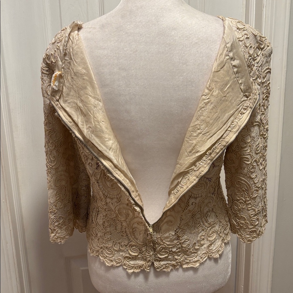 Vintage Saks Fifth Avenue Cream Lace Top - Picture 3 of 8